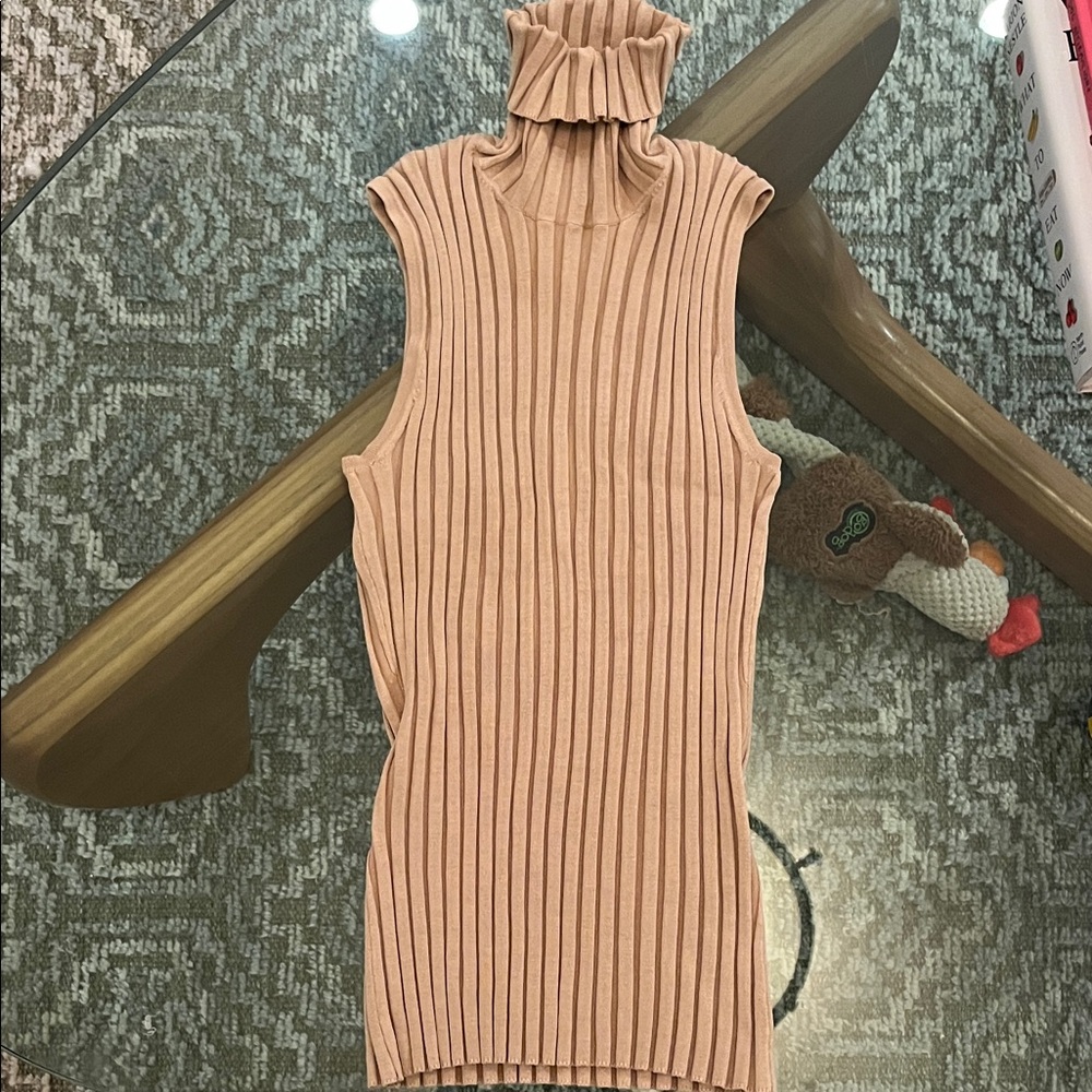 Ribbed Sleeveless Turtleneck Top - Tan